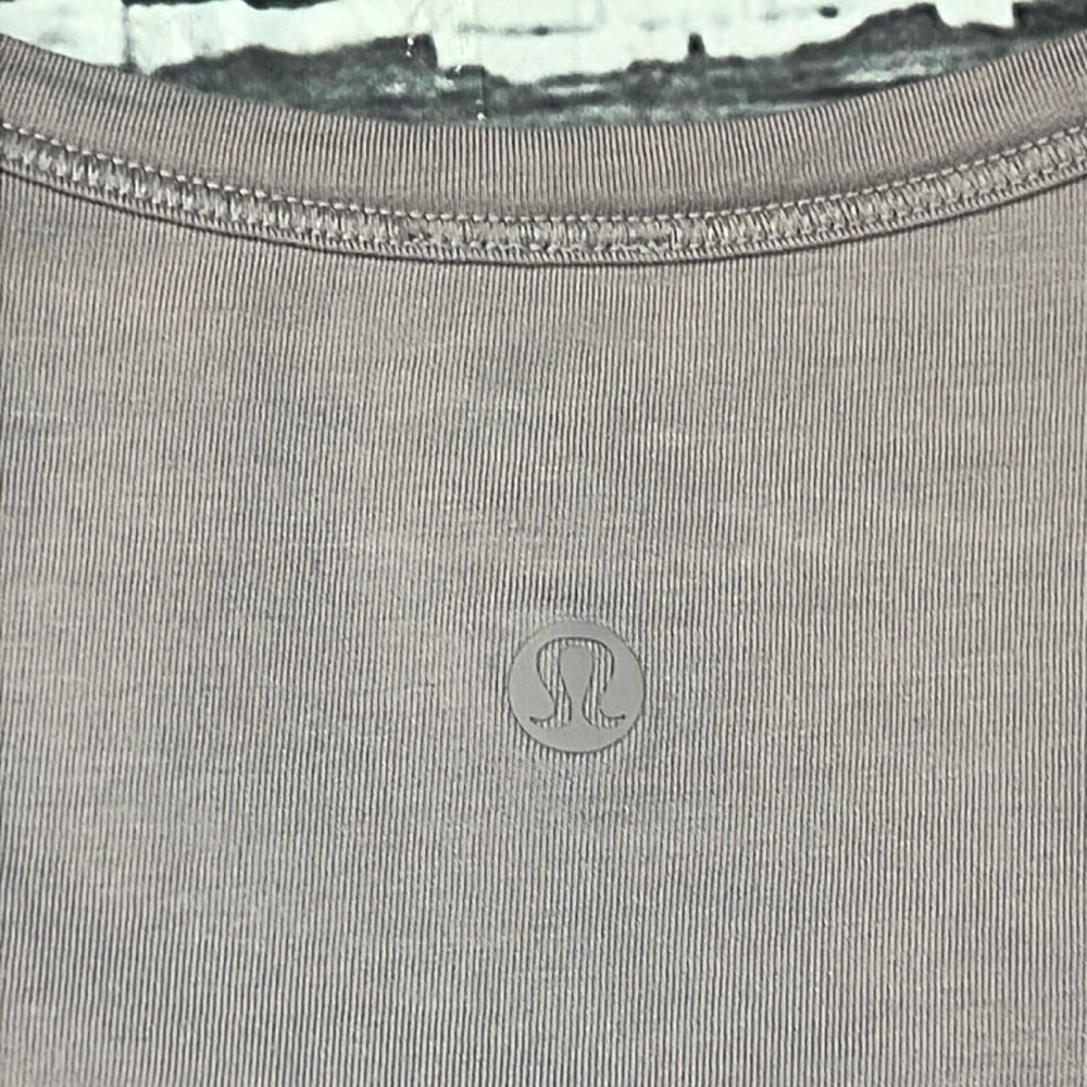 Lululemon - Long For Length Tank - Smoky Blush - Size 8/10 - Picture 8 of 8